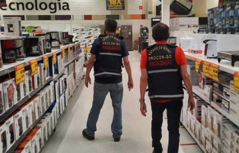 Imagem Ilustrando a Notícia: Black Friday: supermercados e lojas de eletrônicos são alvos de fiscalização do Procon Goiás