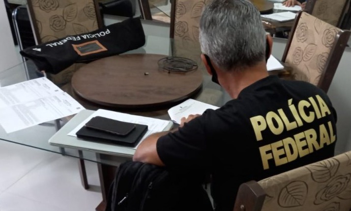 Imagem Ilustrando a Notícia: PF prende organização criminosa que causaria um prejuízo ao INSS de quase R$ 700 milhões