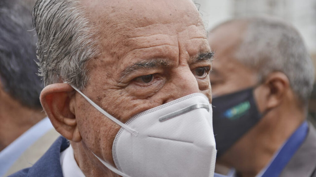 Imagem Ilustrando a Notícia: Ex-prefeito Iris Rezende tem piora do quadro saúde neste sábado (6)