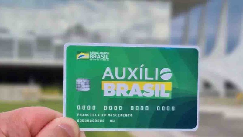 Imagem Ilustrando a Notícia: Auxílio Brasil: saiba quais famílias serão beneficiadas e como se inscrever