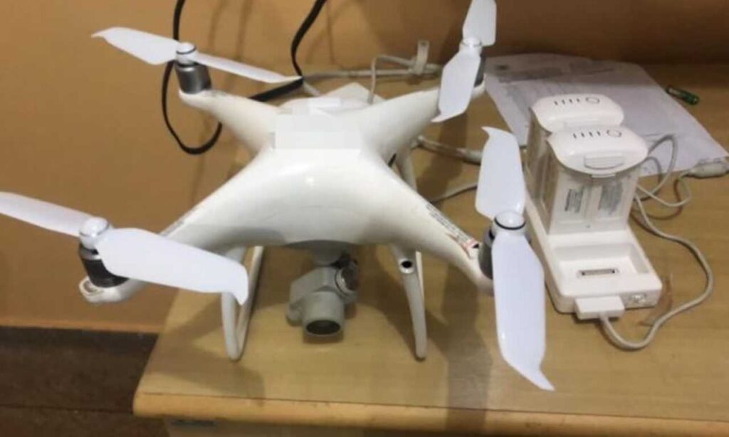 Imagem Ilustrando a Notícia: Polícia realiza operação para coibir uso criminoso de drones no Complexo Prisional de Aparecida