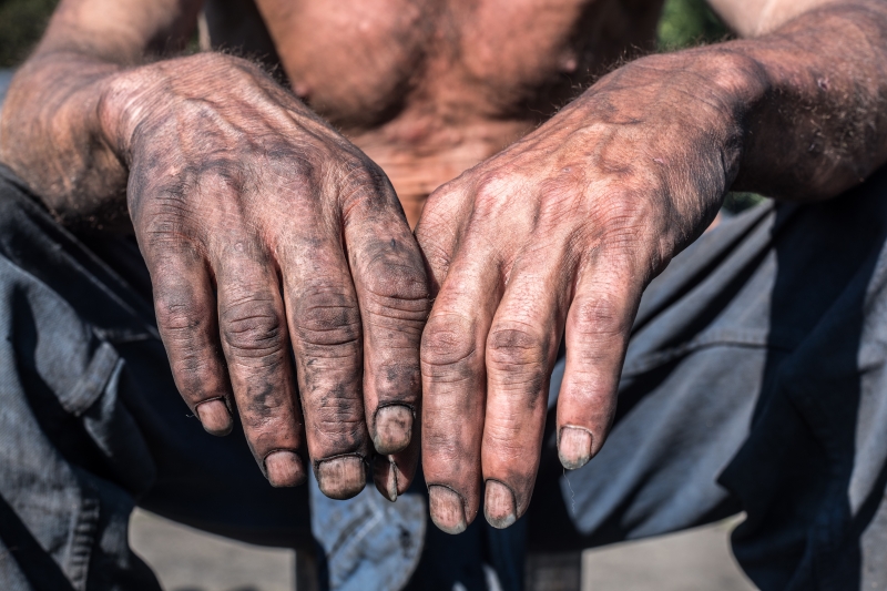 Imagem Ilustrando a Notícia: Auditores resgatam idoso de 93 anos que trabalhava em regime análogo à escravidão, em MG