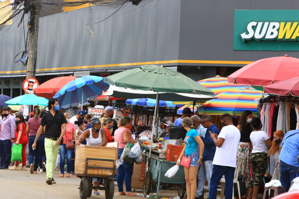 Imagem Ilustrando a Notícia: Goiás deve abrir 3.500 vagas de emprego temporárias no Natal