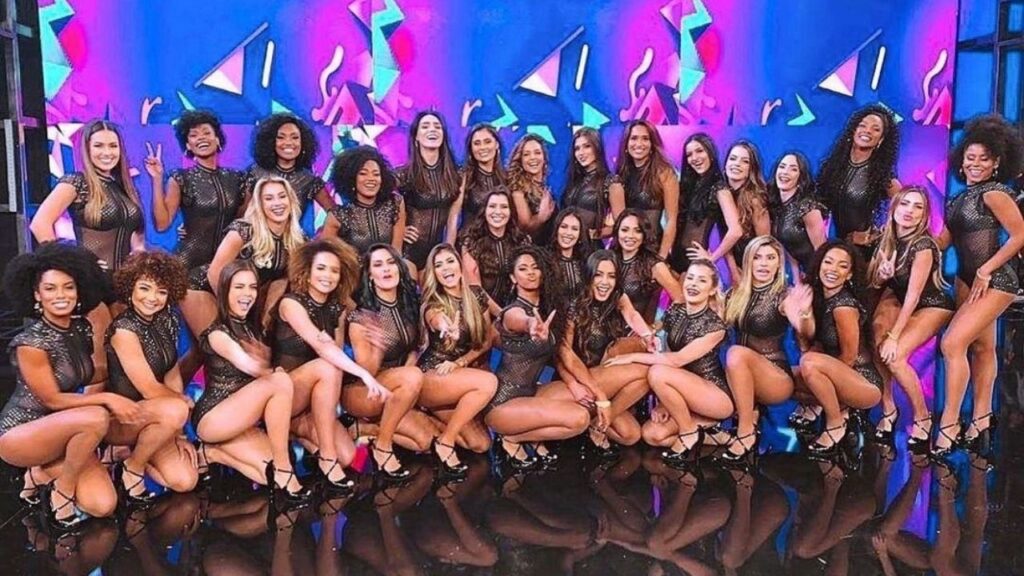 Imagem Ilustrando a Notícia: Confira quanto as bailarinas do Faustão ganham na Bandeirantes e quanto ganhavam na Globo