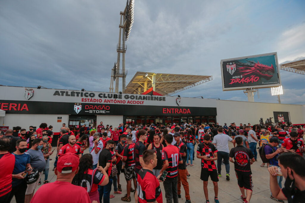 Imagem Ilustrando a Notícia: Atlético-GO inicia venda de ingressos para jogo contra o Flamengo