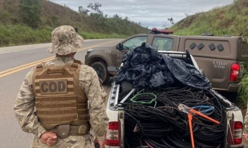 Imagem Ilustrando a Notícia: Ação da Polícia Militar apreende uma tonelada de fios furtados na região leste do Estado