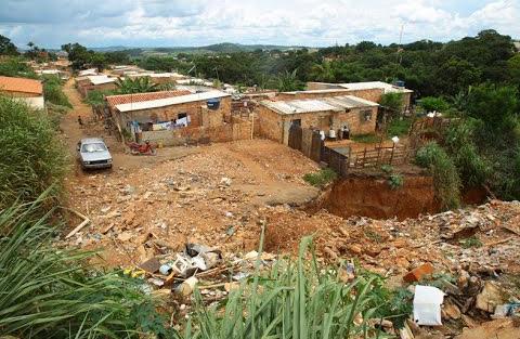 Imagem Ilustrando a Notícia: Defesa Civil monitora duas áreas em Goiânia com risco de desmoronamento