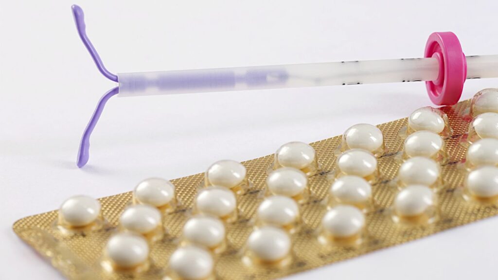 Imagem Ilustrando a Notícia: Entenda a emenda que vai destinar contraceptivos a mulheres e meninas em vulnerabilidade social