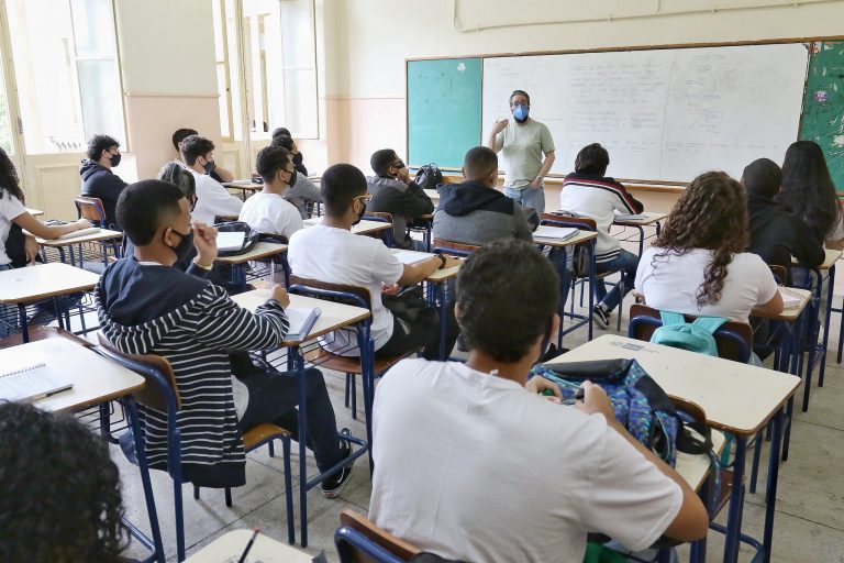 Imagem Ilustrando a Notícia: Entenda a MP que amplia acesso de estudantes de escolas privadas ao Prouni