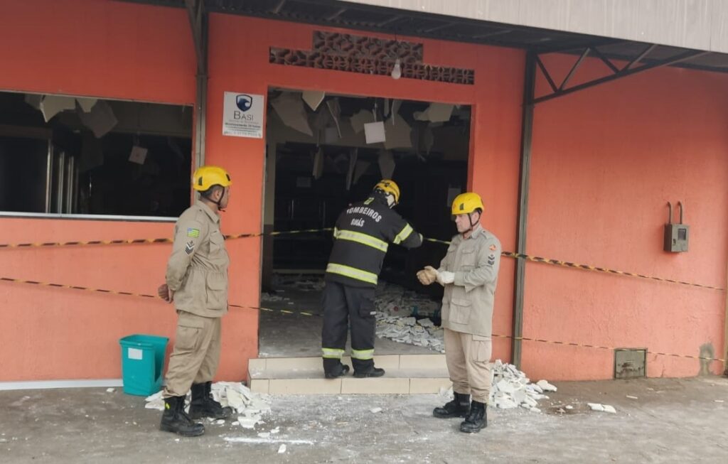 Imagem Ilustrando a Notícia: PC descarta ato criminoso na explosão que destruiu panificadora de Aparecida
