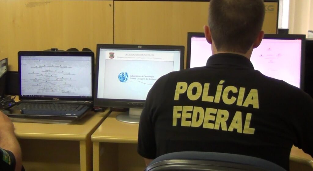 Imagem Ilustrando a Notícia: Polícia Federal investiga suspeitos de distribuir pornografia infantil, em Caçu