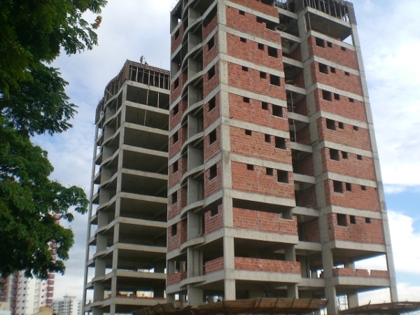 Imagem Ilustrando a Notícia: Falta de limitação para novas construções em Goiânia preocupa especialistas urbanos
