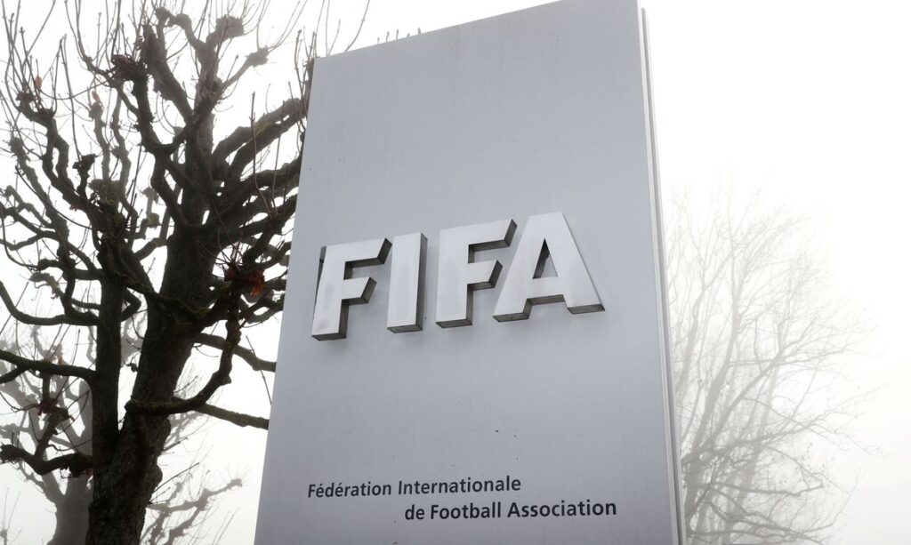 Imagem Ilustrando a Notícia: Fifa limita empréstimos de jogadores já a partir da próxima temporada