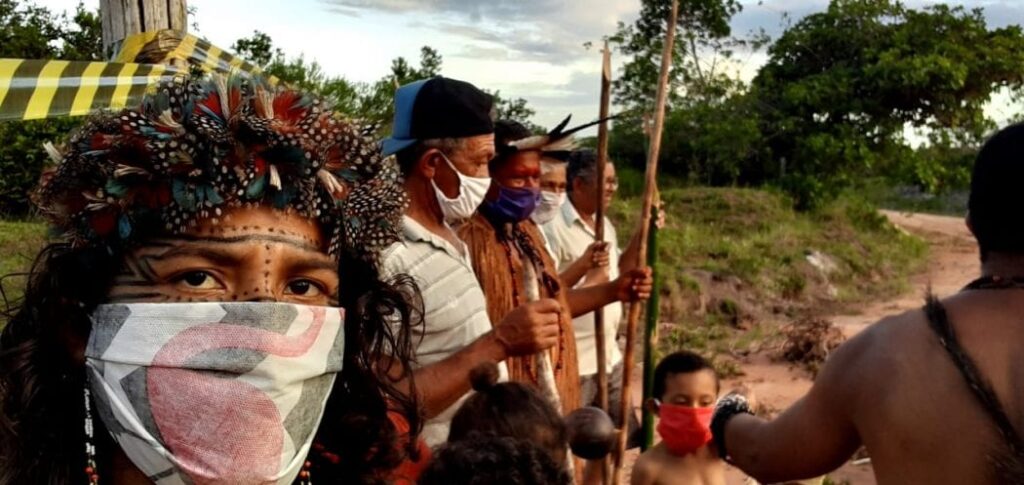 Imagem Ilustrando a Notícia: 2 anos após início da pandemia, governo cria comitê de enfrentamento à Covid-19 destinado a povos indígenas