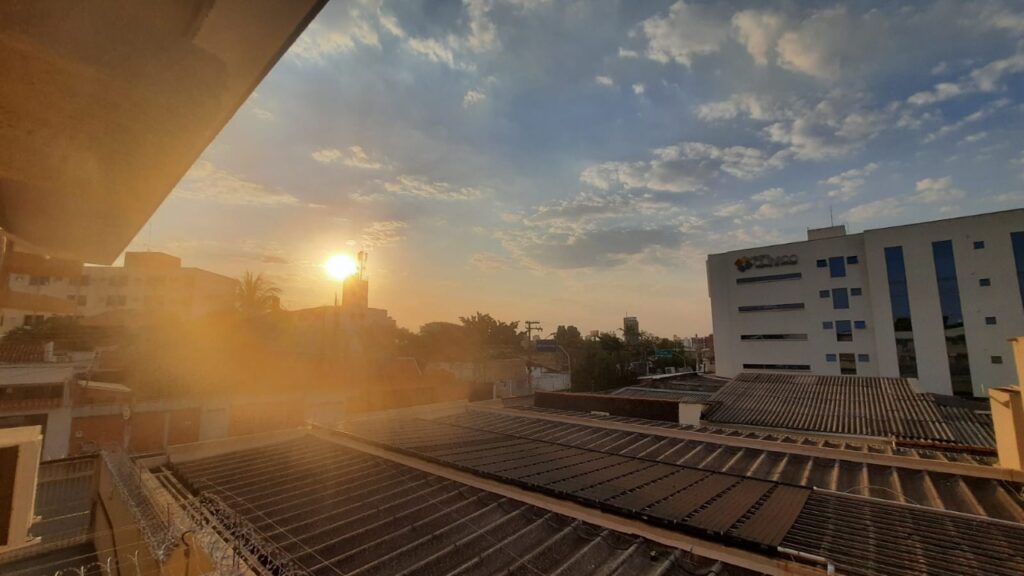 Imagem Ilustrando a Notícia: Após mais de uma semana de chuvas constantes, previsão é de que próximo final de semana seja de sol em Goiânia