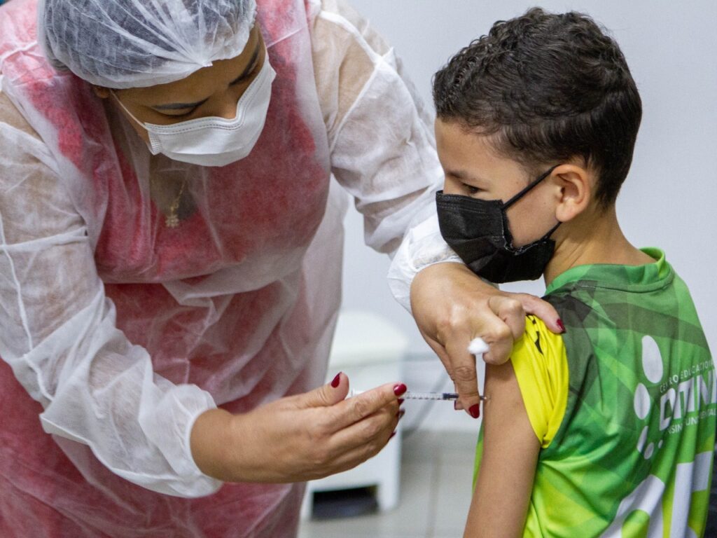 Imagem Ilustrando a Notícia: Goiânia inicia a vacinação contra Covid-19 em crianças a partir de 5 anos, nesta terça-feira (22)