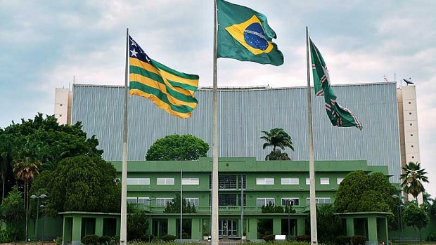 Imagem Ilustrando a Notícia: Goiás amplia investimentos e autoriza realização de 7 concursos públicos em 2022; entenda