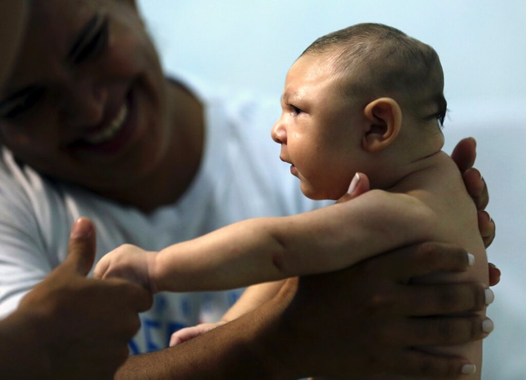 Imagem Ilustrando a Notícia: Microcefalia reúne 140 mães em Goiás na luta por atendimentos em comum para crianças