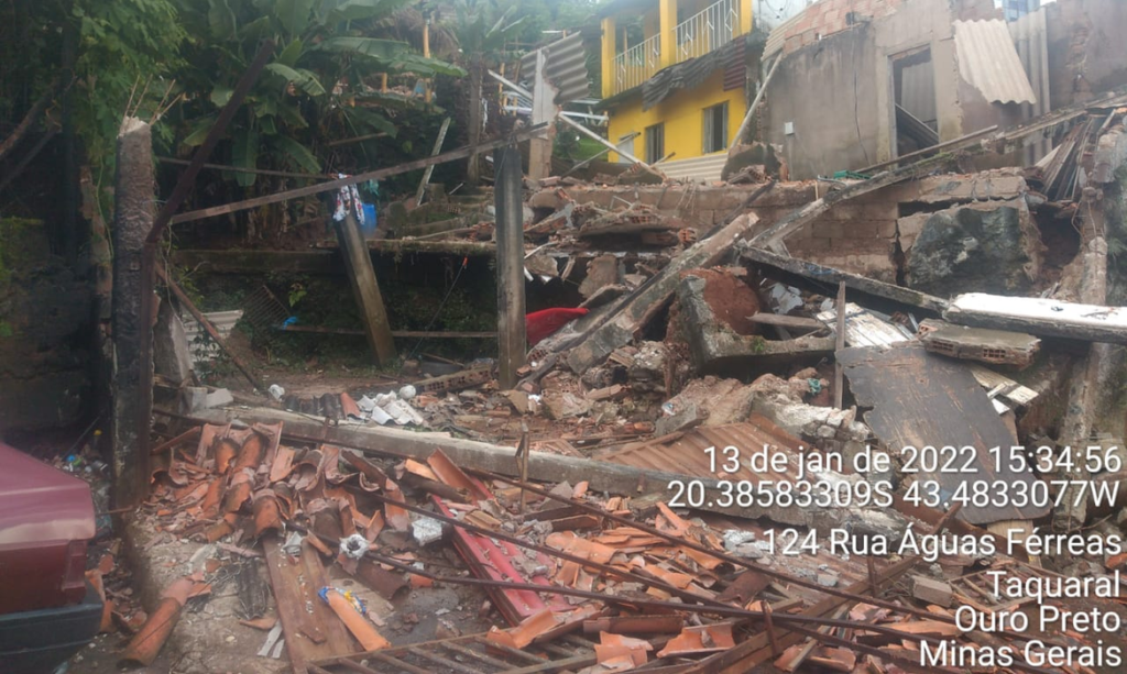 Imagem Ilustrando a Notícia: Deslizamentos: Defesa Civil remove 80 famílias de área de risco em Ouro Preto