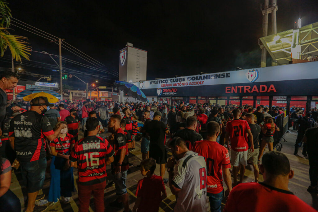 Imagem Ilustrando a Notícia: Mais três clubes definem preço de ingressos para a primeira rodada do Goianão