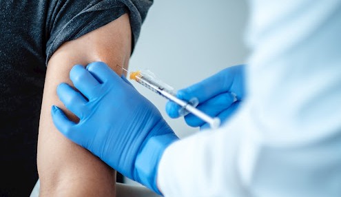 Imagem Ilustrando a Notícia: Mais de 143,4 milhões de brasileiros já estão totalmente imunizados contra a covid-19