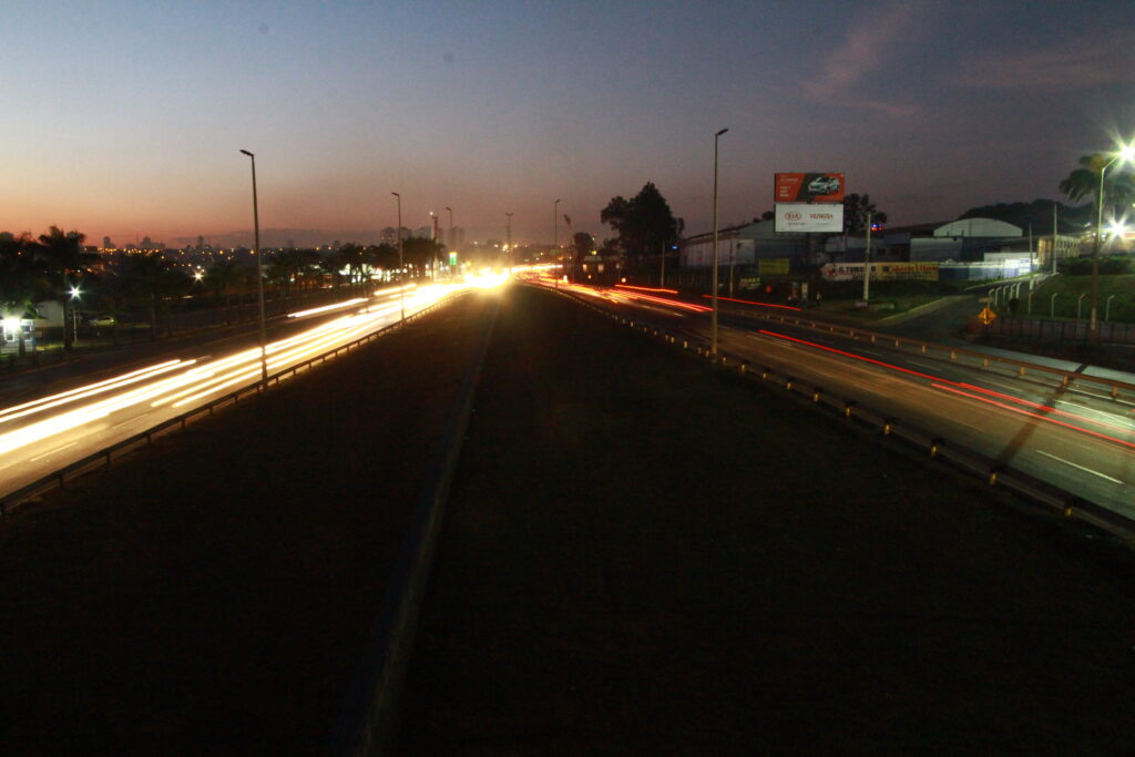 Imagem Ilustrando a Notícia: Ministério Público Federal cobra que municípios assumam iluminação da BR-153
