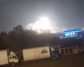Imagem Ilustrando a Notícia: Tropas russas invadem a Ucrânia: explosões foram registradas em várias cidades; veja os vídeos