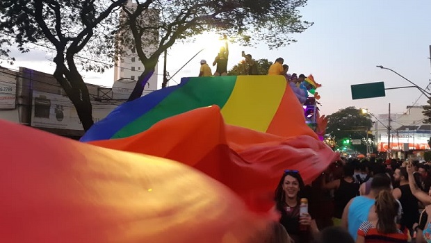 Imagem Ilustrando a Notícia: Governo desenvolve primeiro Feirão de Empregos exclusivo para comunidade LGBTQIA+ em Goiás