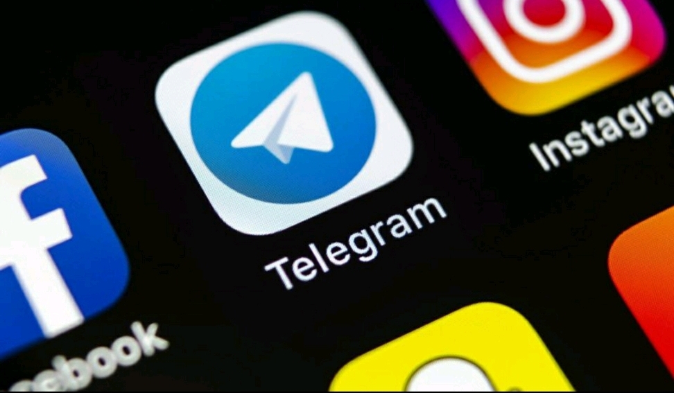 Imagem Ilustrando a Notícia: Ministro Edson Fachin diz que avalia punição para aplicativo Telegram, usado para desinformação