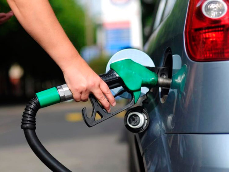 Imagem Ilustrando a Notícia: Após anúncio de mega aumento dos combustíveis, Senado analisa proposta de estabilização dos preços