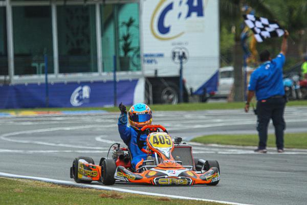 Imagem Ilustrando a Notícia: Gabriel Sano será o representante do Brasil no Troféu Academy da FIA