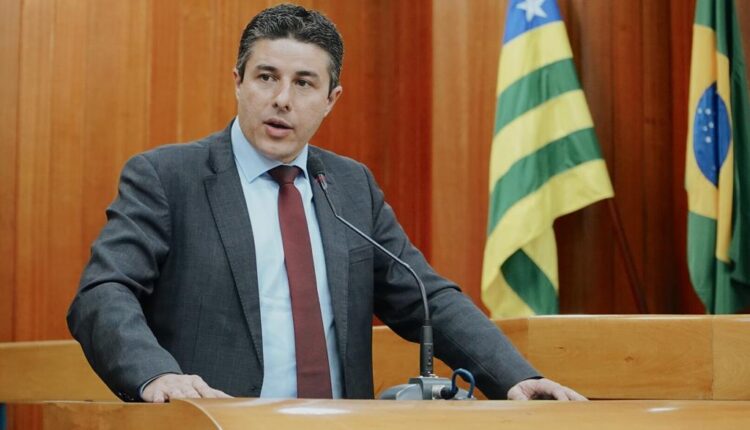 Imagem Ilustrando a Notícia: Levy Rafael Cornélio é o novo superintendente do Procon Goiás