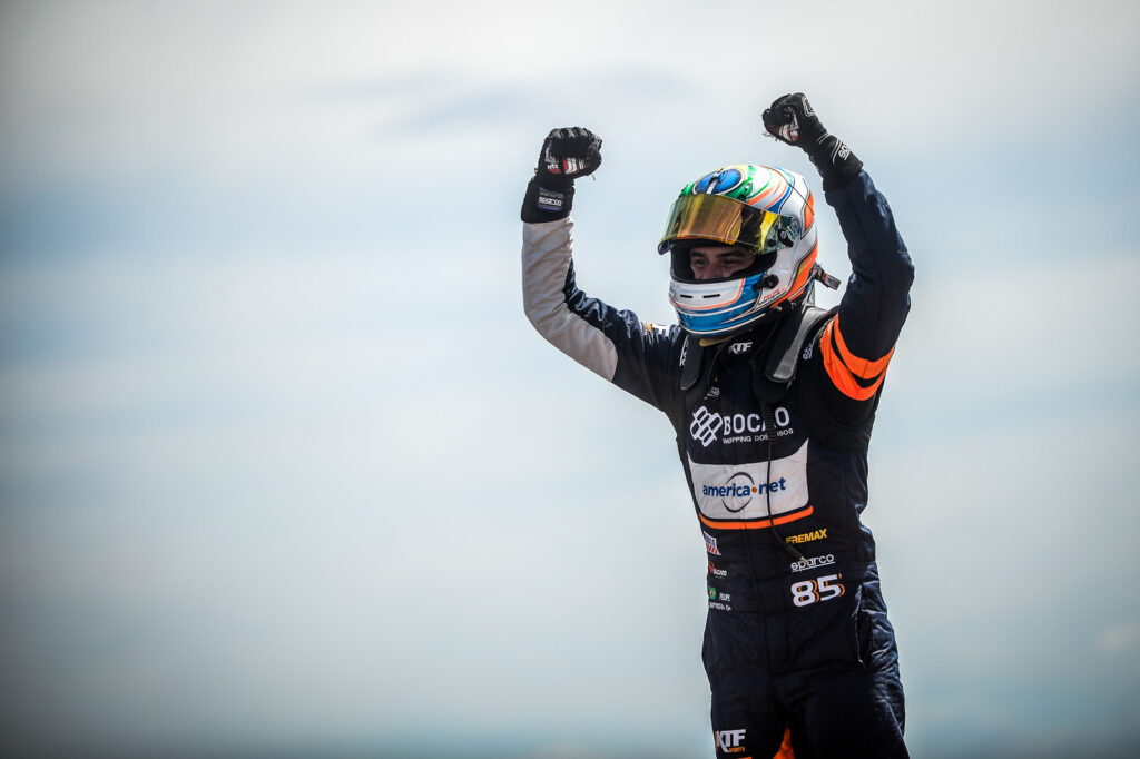 Imagem Ilustrando a Notícia: Atual campeão da Stock Light, o piloto Felipe Baptista volta à Goiânia pela Stock Car