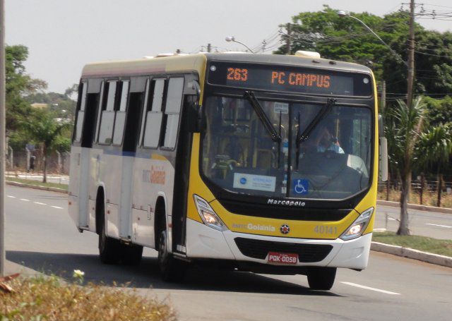Imagem Ilustrando a Notícia: Com volta das aulas presenciais, universitários voltam a enfrentar atraso dos ônibus em Goiânia
