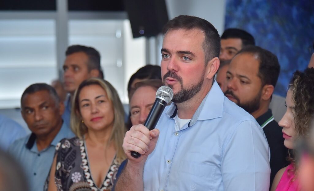 Imagem Ilustrando a Notícia: Gustavo Mendanha prepara transmissão do cargo de prefeito de Aparecida de Goiânia