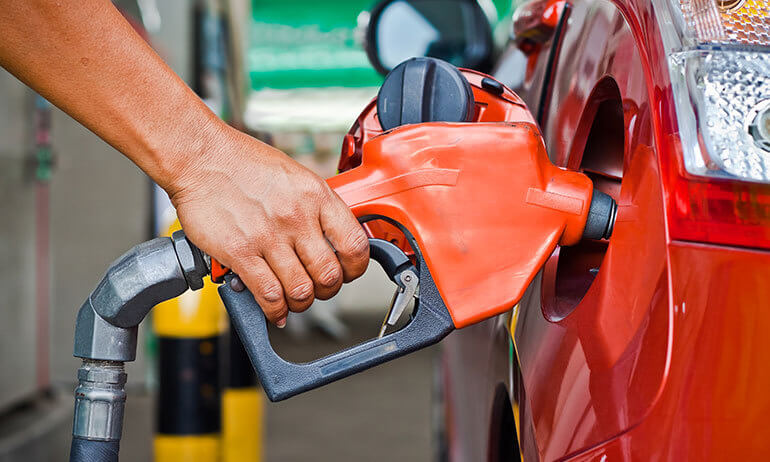 Imagem Ilustrando a Notícia: Preço dos combustíveis aumenta e já impacta no bolso do consumidor goianiense