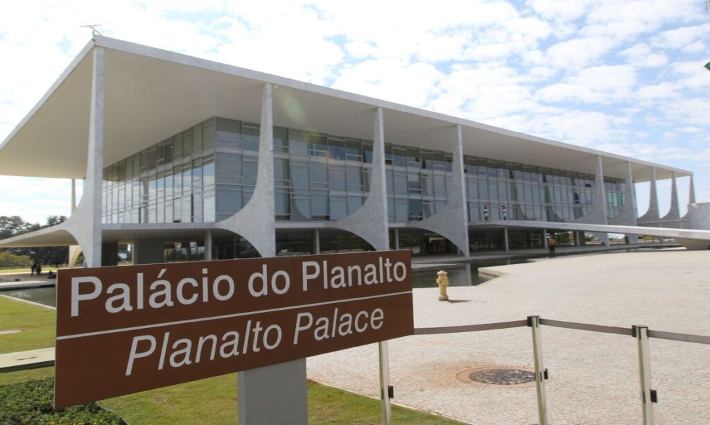 Imagem Ilustrando a Notícia: Palácio do Planalto gastará R$ 1,4 milhões com reforma