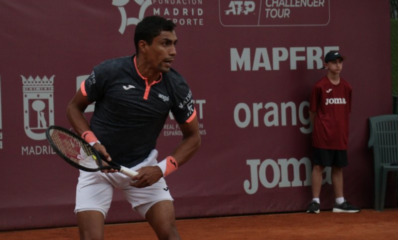 Imagem Ilustrando a Notícia: Thiago Monteiro vence outra e está nas quartas do ATP de Belgrado