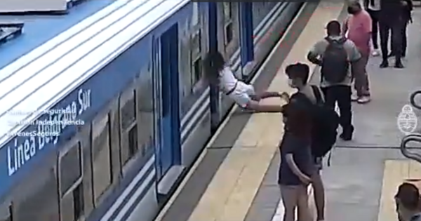 Imagem Ilustrando a Notícia: ‘Milagre’: mulher sobrevive após cair em trilho e ser atropelada por trem em movimento; assista