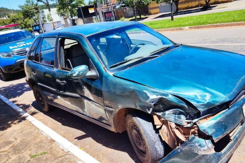 Imagem Ilustrando a Notícia: Adolescente bêbado provoca quatro acidentes e destrói muro de supermercado em Goianésia