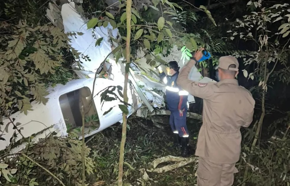 Imagem Ilustrando a Notícia: Quatro pessoas morrem em queda de avião de pequeno porte no Mato Grosso