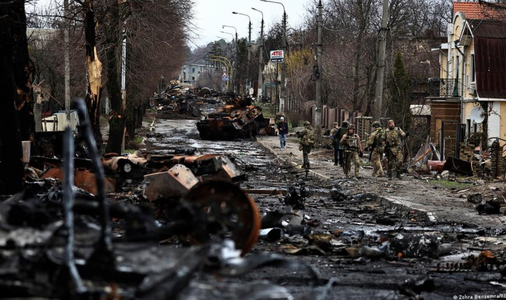 Imagem Ilustrando a Notícia: Putin é acusado de genocídio após 410 civis serem mortos próximos a Kiev; “Todos foram fuzilados”