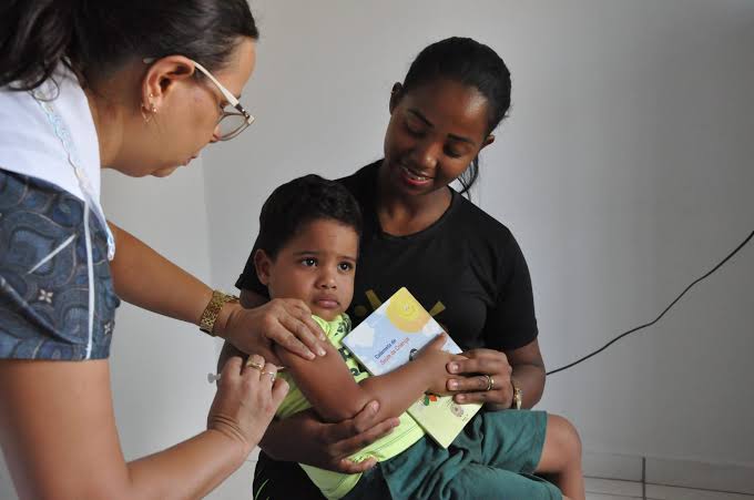 Imagem Ilustrando a Notícia: Vacinação contra gripe em crianças chegou apenas a 24%