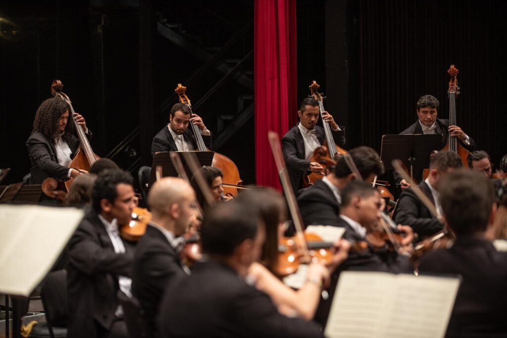 Imagem Ilustrando a Notícia: A última nota da Filarmônica: Orquestra sofre com falta de recurso