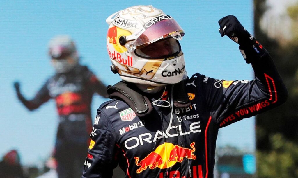 Imagem Ilustrando a Notícia: Max Verstappen vence GP da Espanha de Fórmula 1