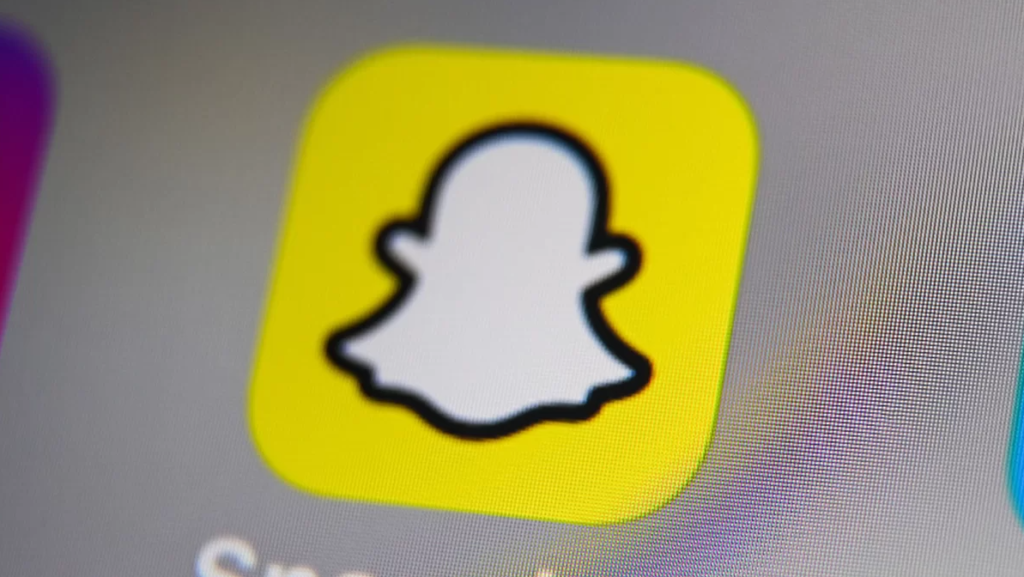 Imagem Ilustrando a Notícia: Snapchat é lembrado por usuários após o Instagram apresentar problemas nos filtros; Veja reações