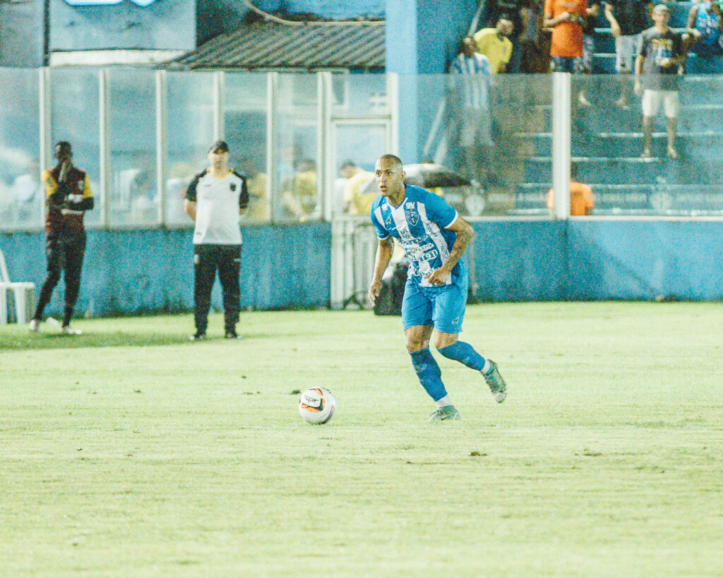 Imagem Ilustrando a Notícia: Reestreando como titular, Leandro Silva conquista primeira vitória em seu retorno ao Paysandu
