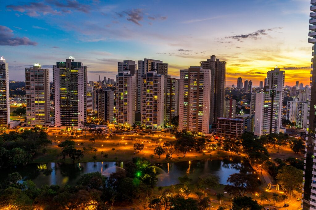 Imagem Ilustrando a Notícia: Mesmo com alta nos imóveis, Goiânia tem quarto m² residencial mais barato entre as capitais
