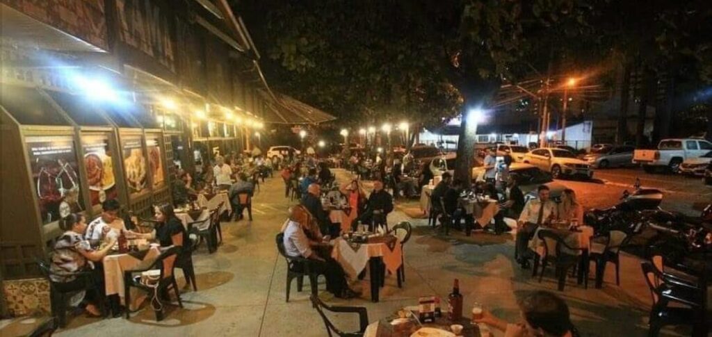 Imagem Ilustrando a Notícia: Com fim da pandemia, cerca de 20 bares e restaurantes são abertos por dia em Goiás