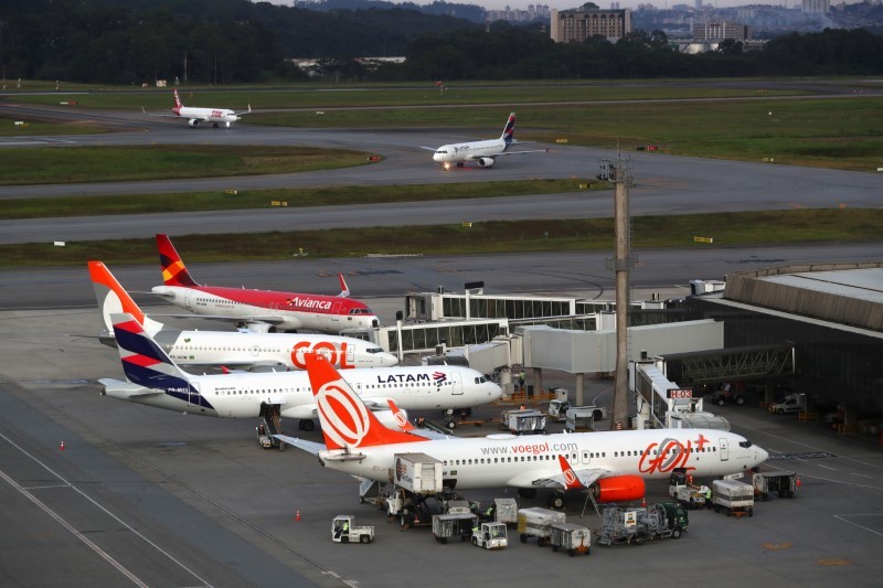 Imagem Ilustrando a Notícia: Gol e Avianca anunciam a formação de um novo grupo de aviação; veja como vai funcionar